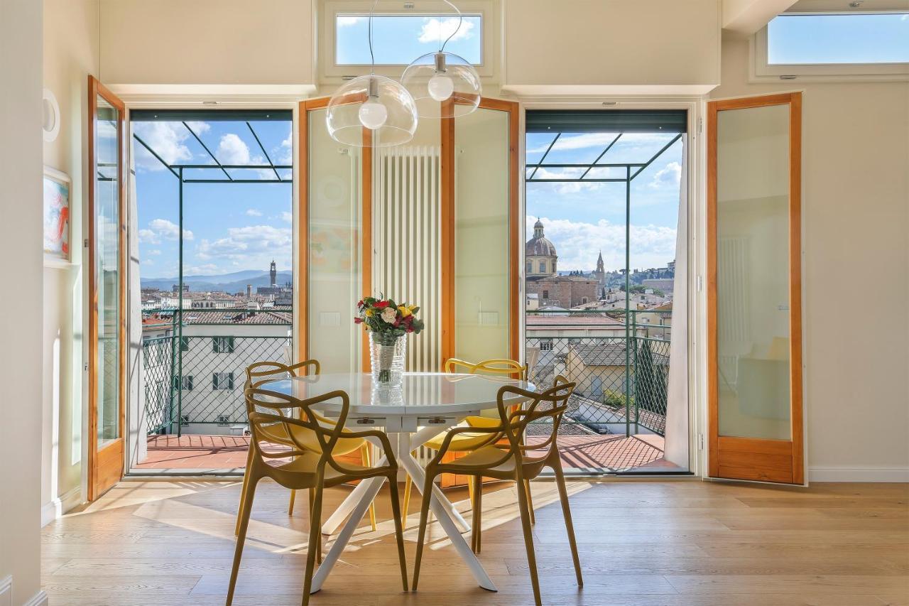 フィレンツェPenthouse With Big Terrace In Oltrarnoアパートメント エクステリア 写真